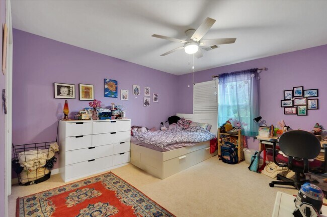 Building Photo - Beautiful Home in the Heart of Greenville
