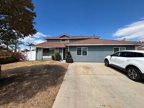 Building Photo - Spacious 4-Bedroom Home in Moreno Valley