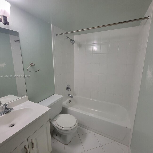 Building Photo - 210 SW 11th St