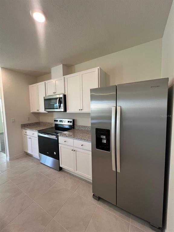 Building Photo - 631 Park Pl Blvd