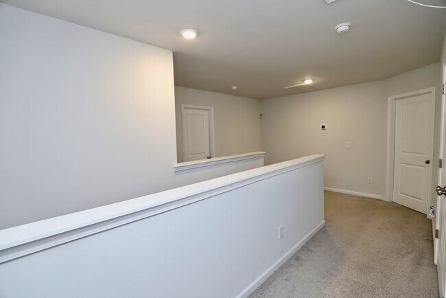 Building Photo - 525 Kittiwake Ln
