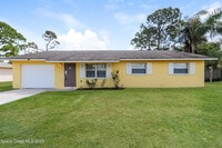 Building Photo - 159 NW Avens St