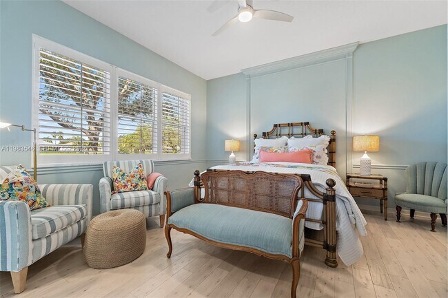 Building Photo - 1832 SW Willowbend Ln