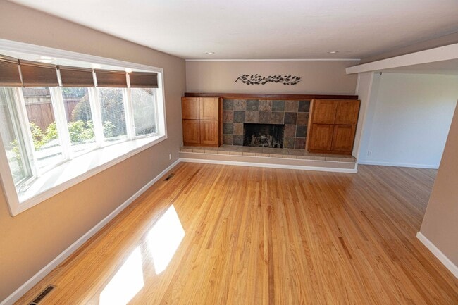 Building Photo - 3041 Pruneridge Ave