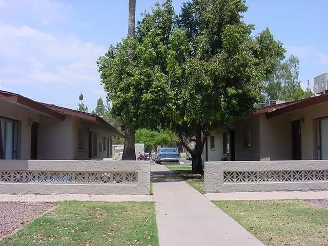 Town Lake Apartments - Villas on 4th