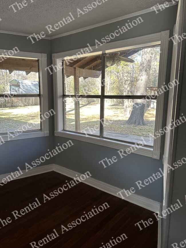 Building Photo - 56 Martha Dr