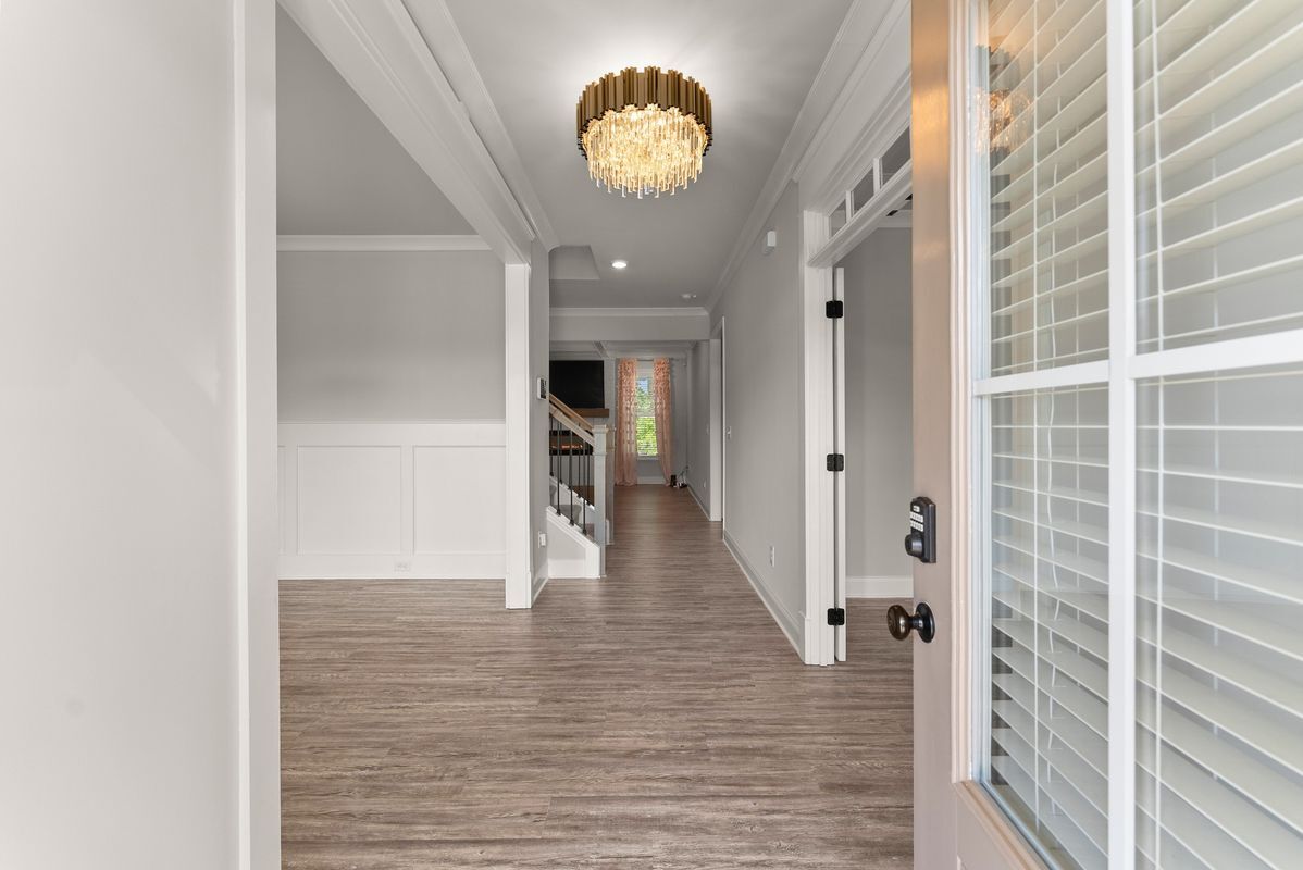 Building Photo - 4656 Silver Oak Dr SW