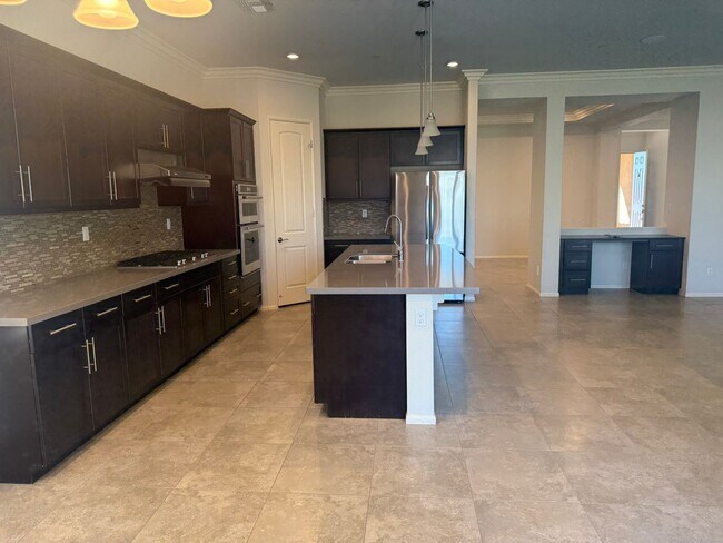 Building Photo - Dell Webb Home at Sun City ,3 Bedrooms, 3 Bathrooms, On Golf Course