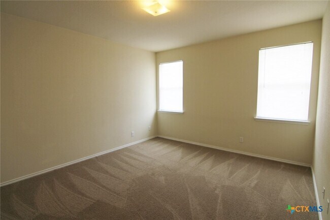 Building Photo - 341 Placid Meadow