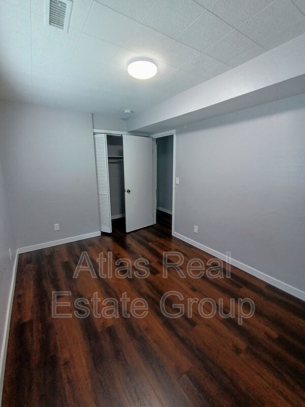 Building Photo - 7428 S 700 E