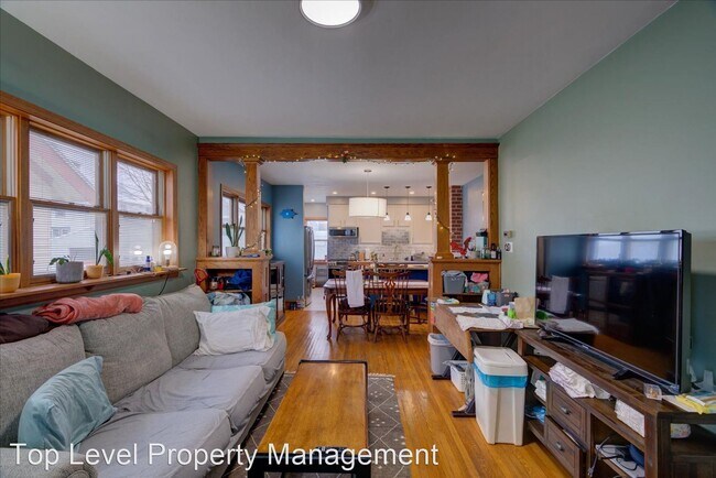 Building Photo - 2 br, 1 bath House - 411 S Orchard St.