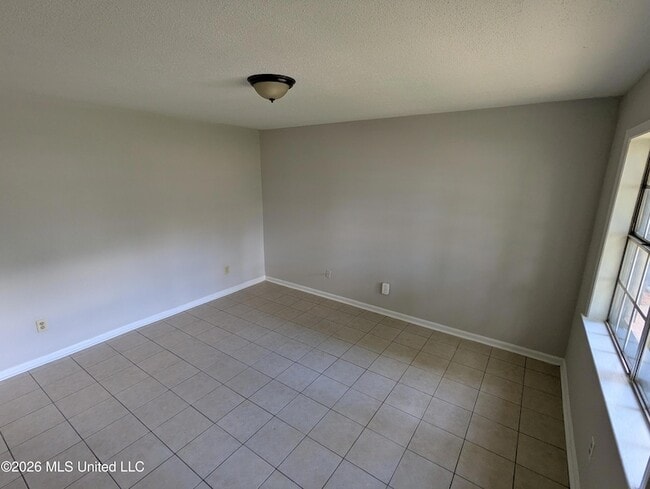 Building Photo - 2905 Brook Cove