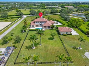 Building Photo - 3250 Palm Beach Point Blvd