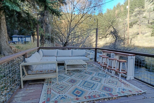 Building Photo - Cozy FURNISHED or  Unfurnished  2-Bed, 2-Bath Haven  on the creek!