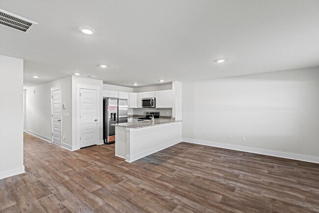 Building Photo - Brand New Townhome- Bike to the beach!!! **MOVE-IN SPECIAL**