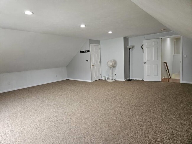 Building Photo - 50 Winding Rd