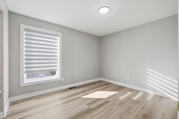 Building Photo - 943 Earley Lake Curve