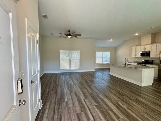 Building Photo - 456 Jones Homestead Rd