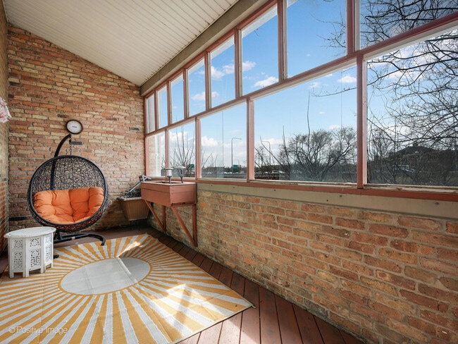 Building Photo - 2828 N Talman Ave