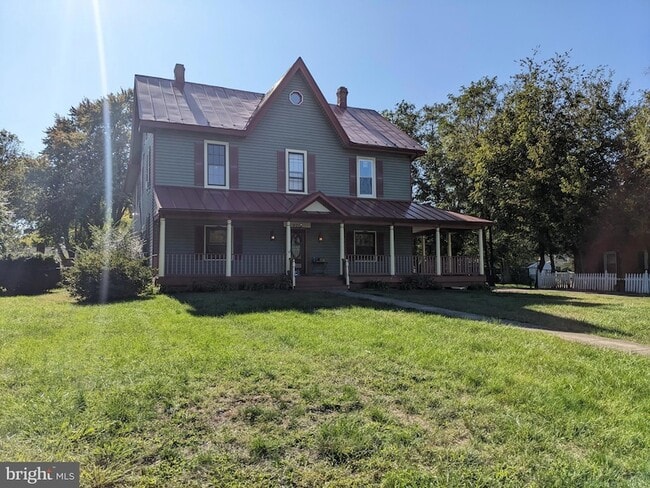 Building Photo - 9014 Sudley Rd