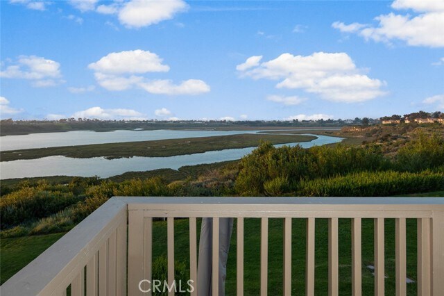 Building Photo - 2165 Vista Entrada Vis