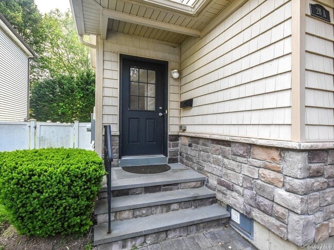 Building Photo - 28 Dunes Ln