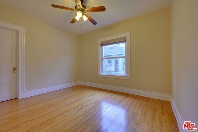 Building Photo - 1328 10th St