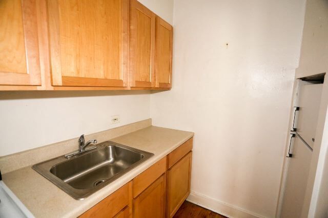 Building Photo - 539 W Arlington Pl