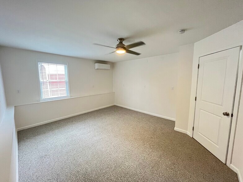 Lower level bedroom - 12 Brookside Cir