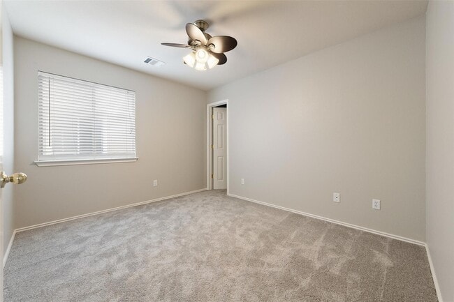 Building Photo - 2224 Bluffstone Dr