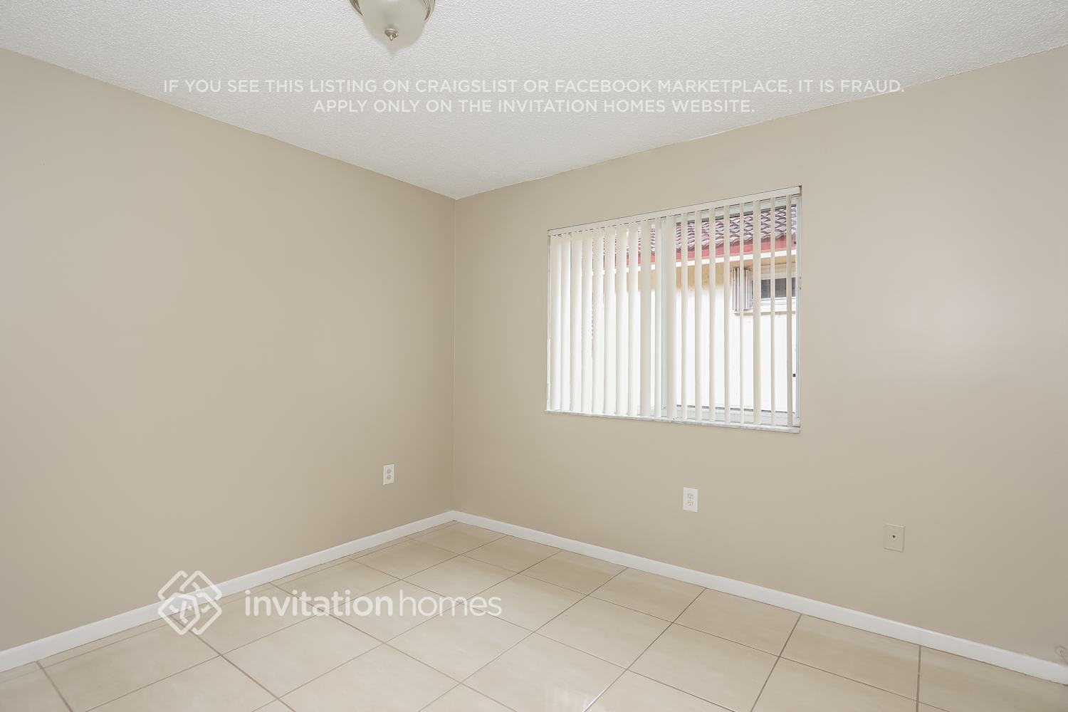 Building Photo - 12378 NW 98th Ave