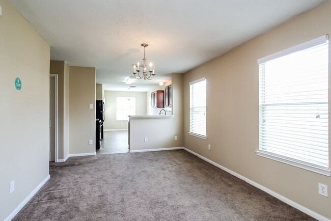 Building Photo - 14210 Noahs Landing Ln