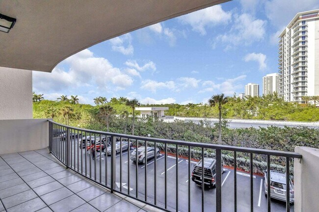 Building Photo - 4200 N Ocean Dr