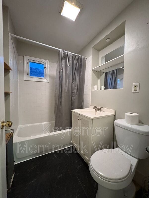 Building Photo - 58 Temple St