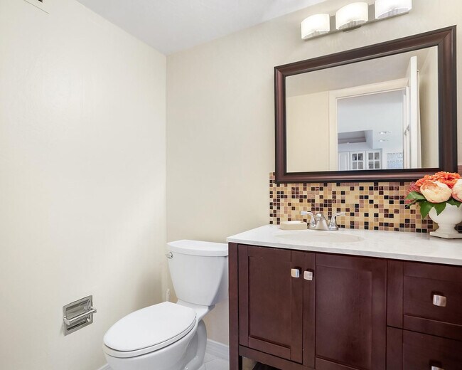 Building Photo - 1400 S Ocean Dr