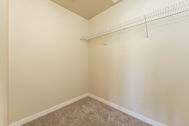 Building Photo - ASK ABOUT OUR AUGUST MOVE IN SPECIAL: Spac...