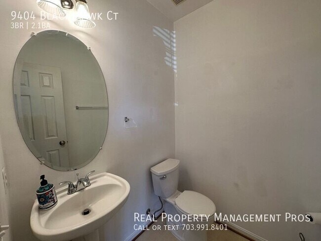 Building Photo - 9404 Black Hawk Ct