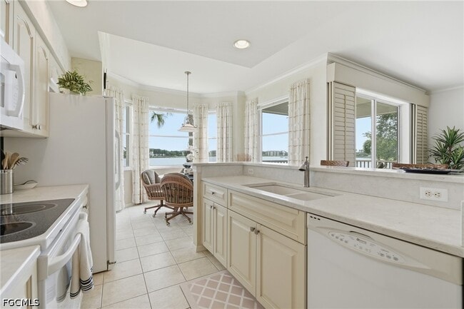Building Photo - 10480 Washingtonia Palm Way