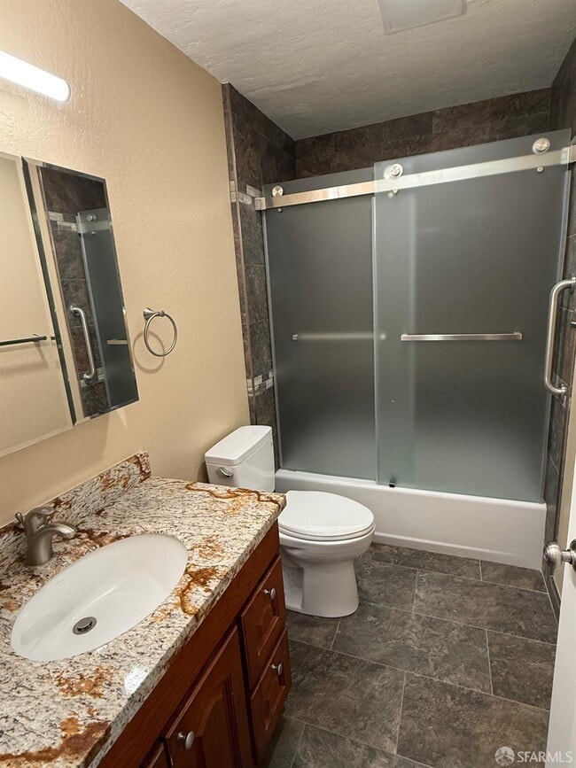 Building Photo - 1360 Lyon St