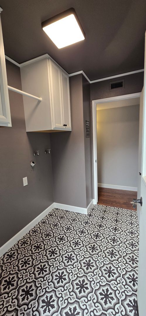 Building Photo - 415 Sutton Pl