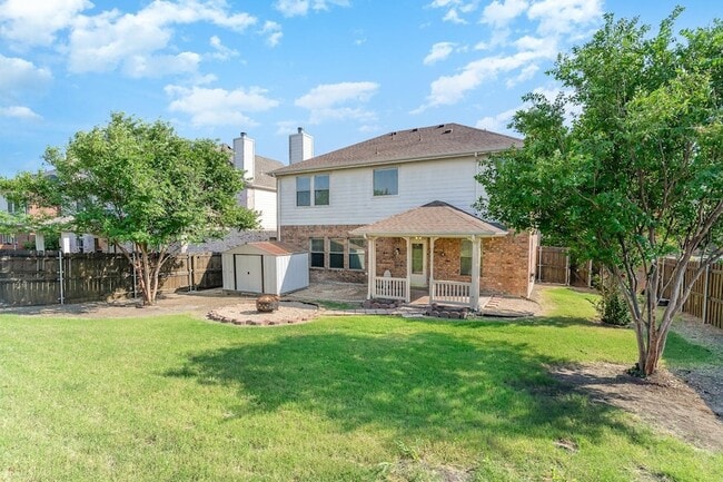 Building Photo - 3012 Hoover Dr