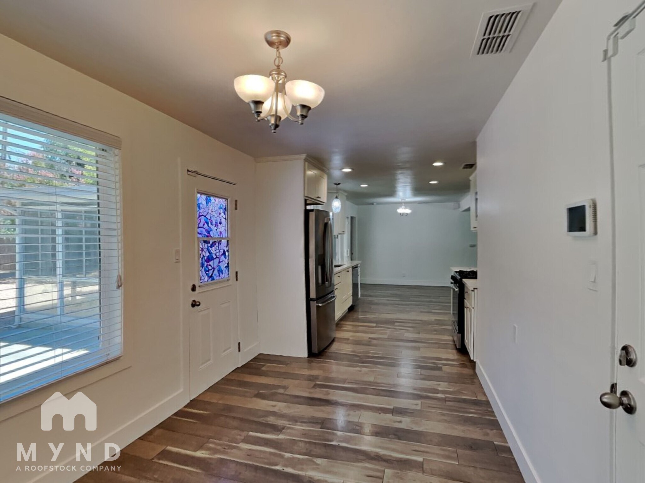 Building Photo - 2428 Drayton Dr