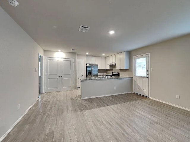 Building Photo - 10510 Varmus Dr