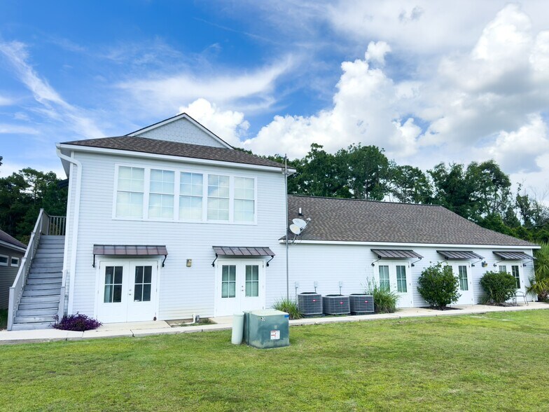 Building Photo - 12481 Homeport Dr