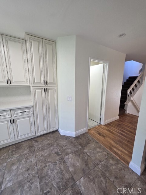 Building Photo - 9 Rock Cliff Pl