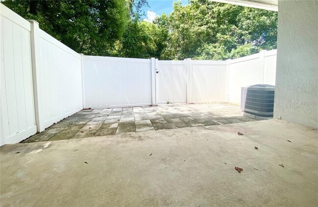 Building Photo - 5056 Ernst Ct
