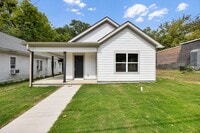 Building Photo - 307 W King St