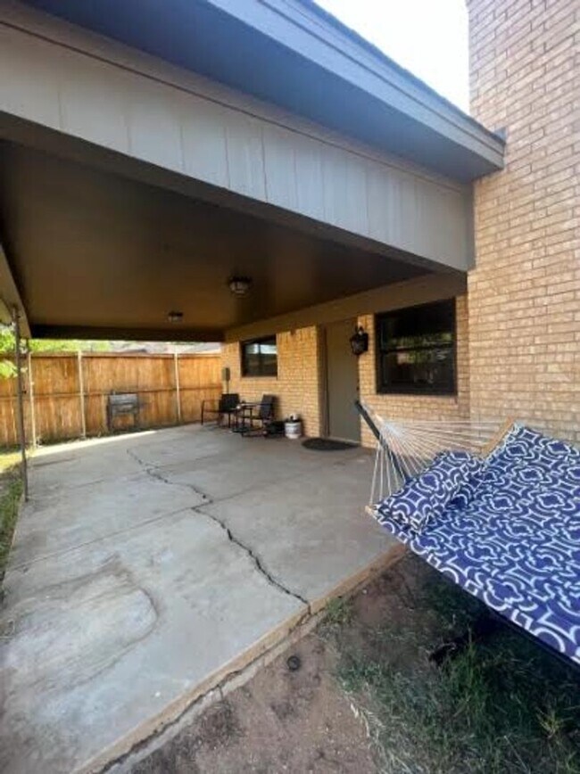 Building Photo - Available August 8th: Beautifully Updated ...