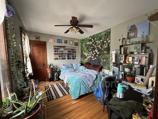 Building Photo - 49 Beaver St