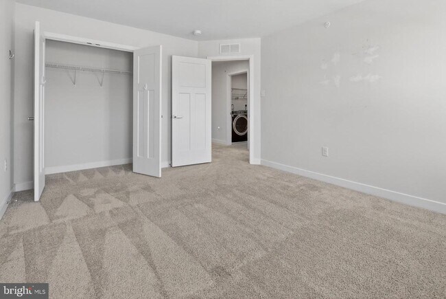 Building Photo - 8005 Milltown Cir